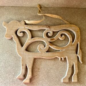 Wooden Cow and chicken Wall Decor Ornament - Neutral Beige Accent